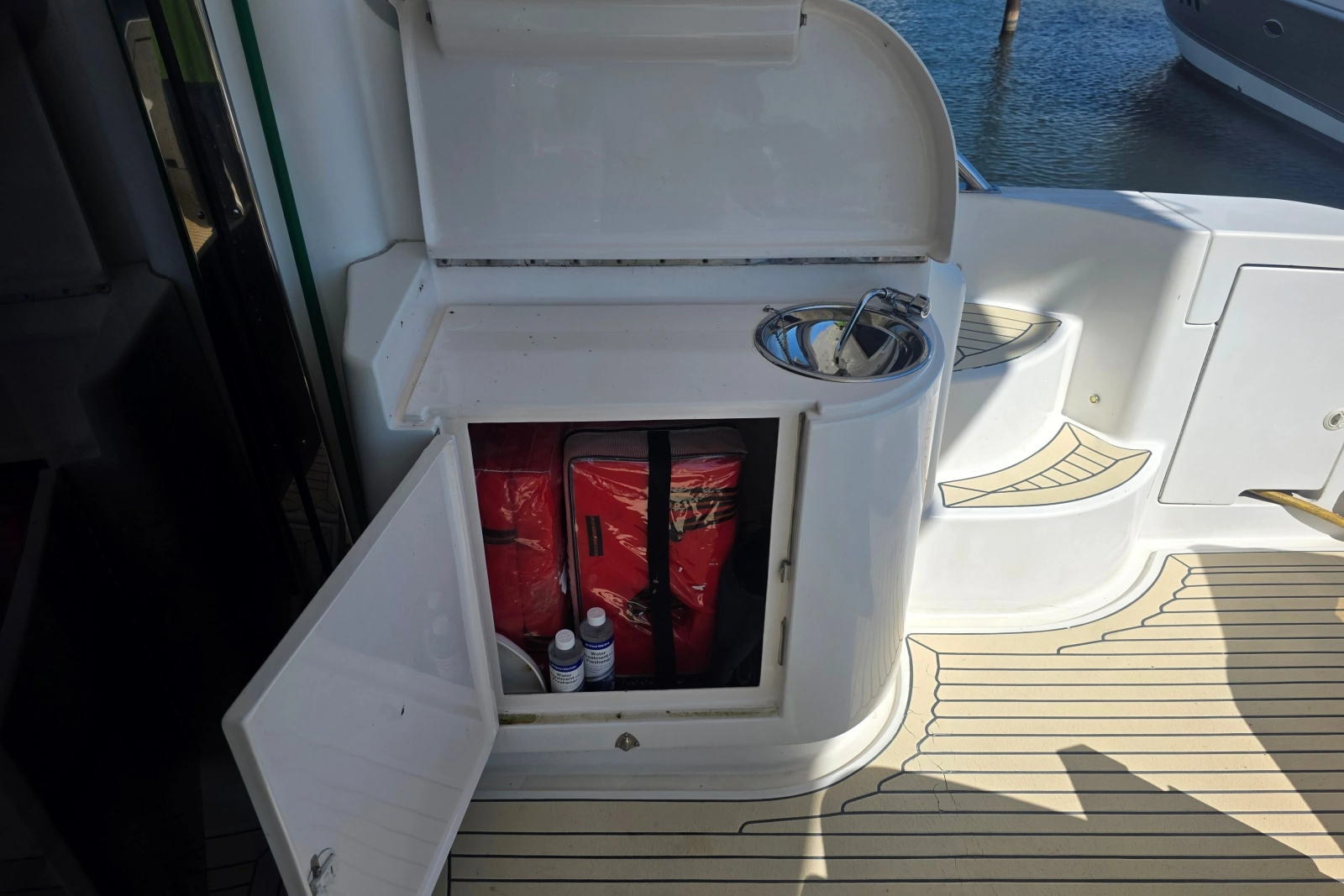 2002 Neptunus 56 Flybridge