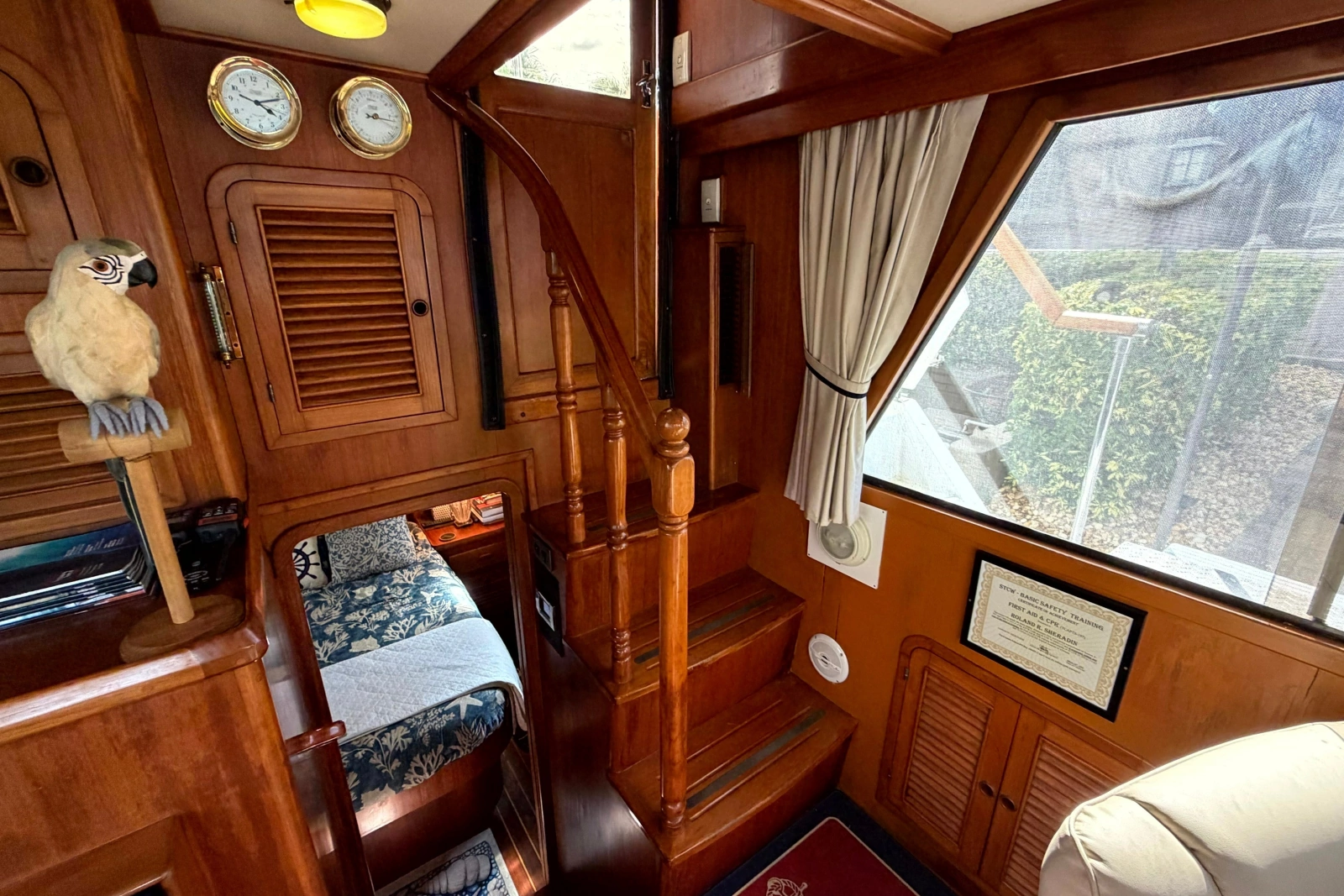 1998 Heritage East 36 Sundeck Trawler