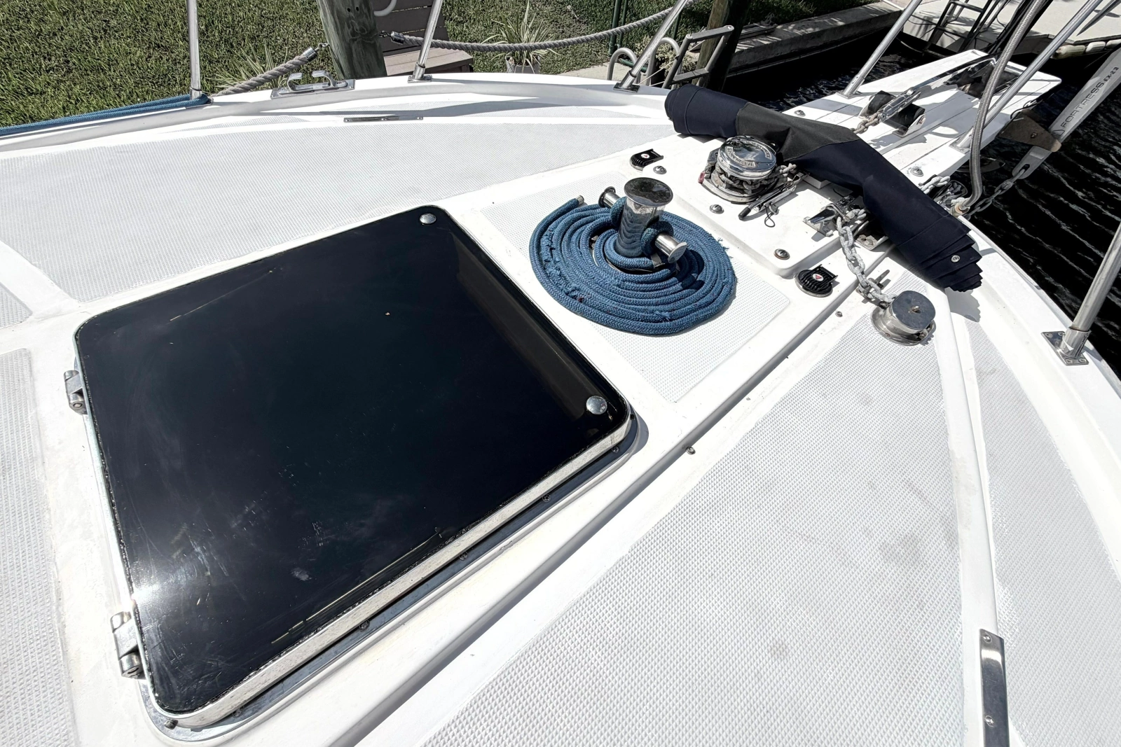 1998 Heritage East 36 Sundeck Trawler