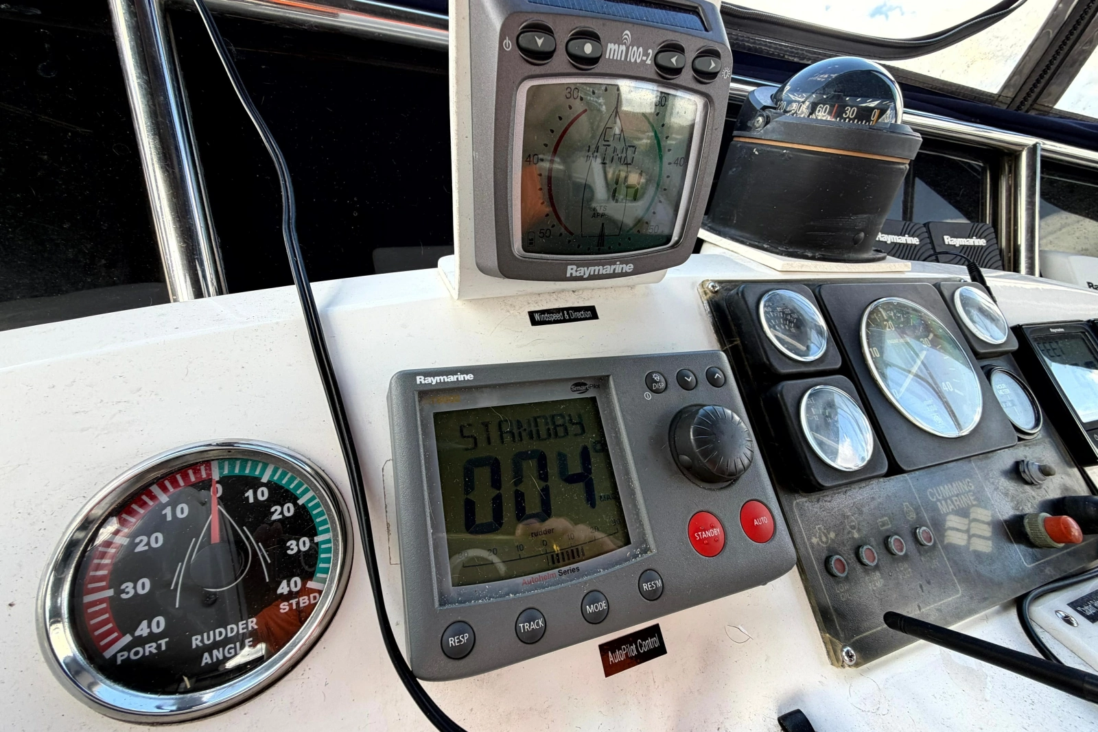 1998 Heritage East 36 Sundeck Trawler