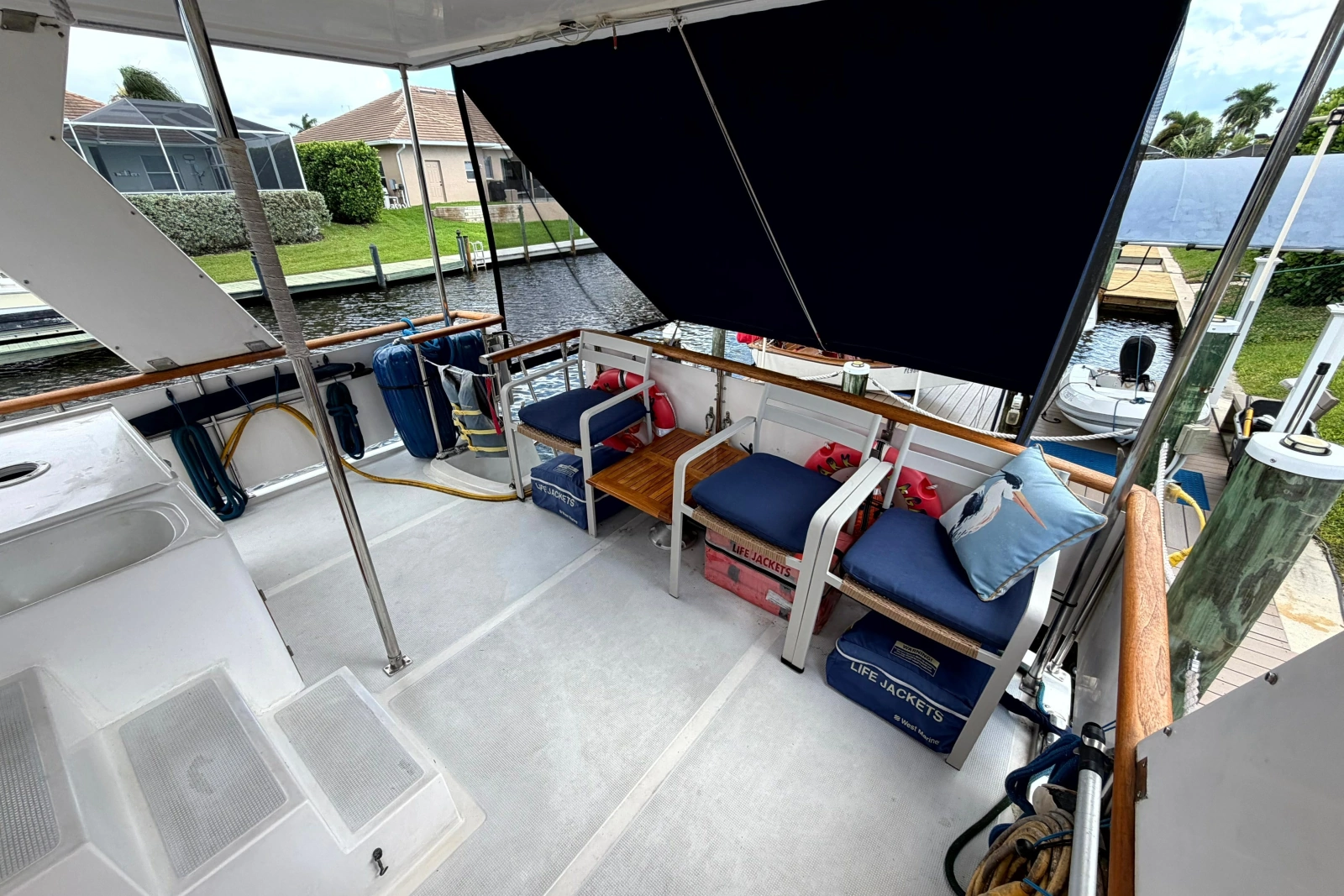 1998 Heritage East 36 Sundeck Trawler