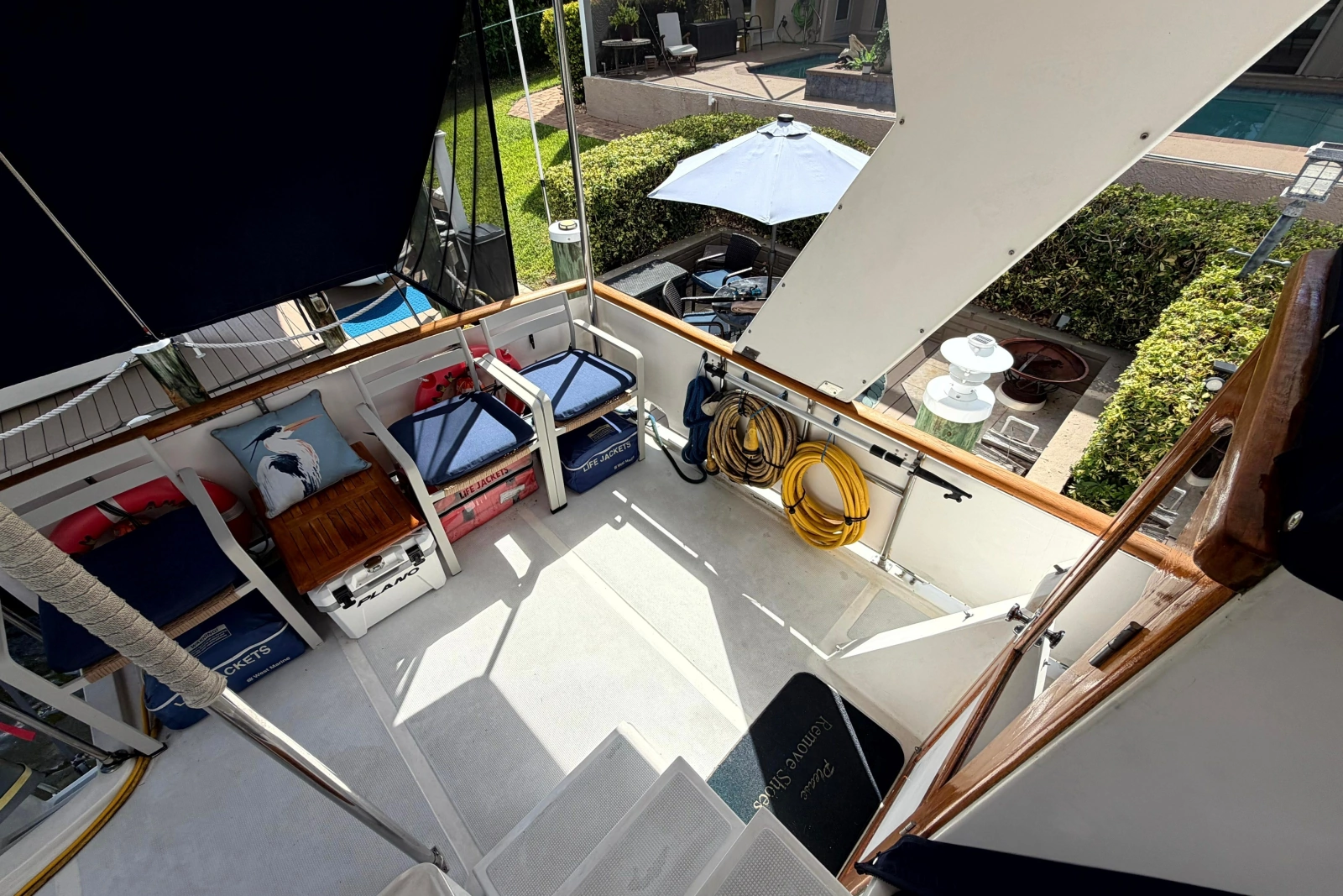 1998 Heritage East 36 Sundeck Trawler