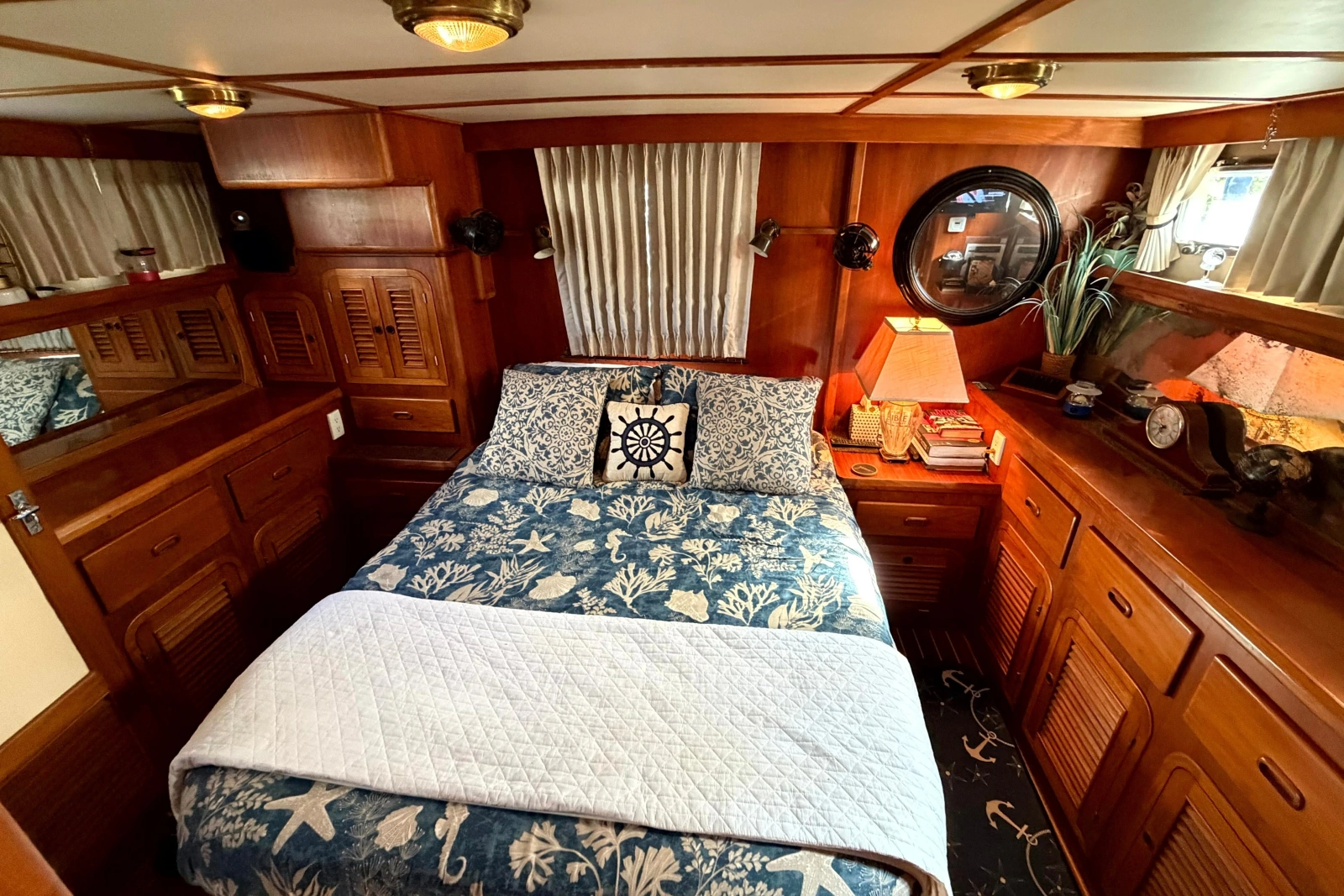 1998 Heritage East 36 Sundeck Trawler