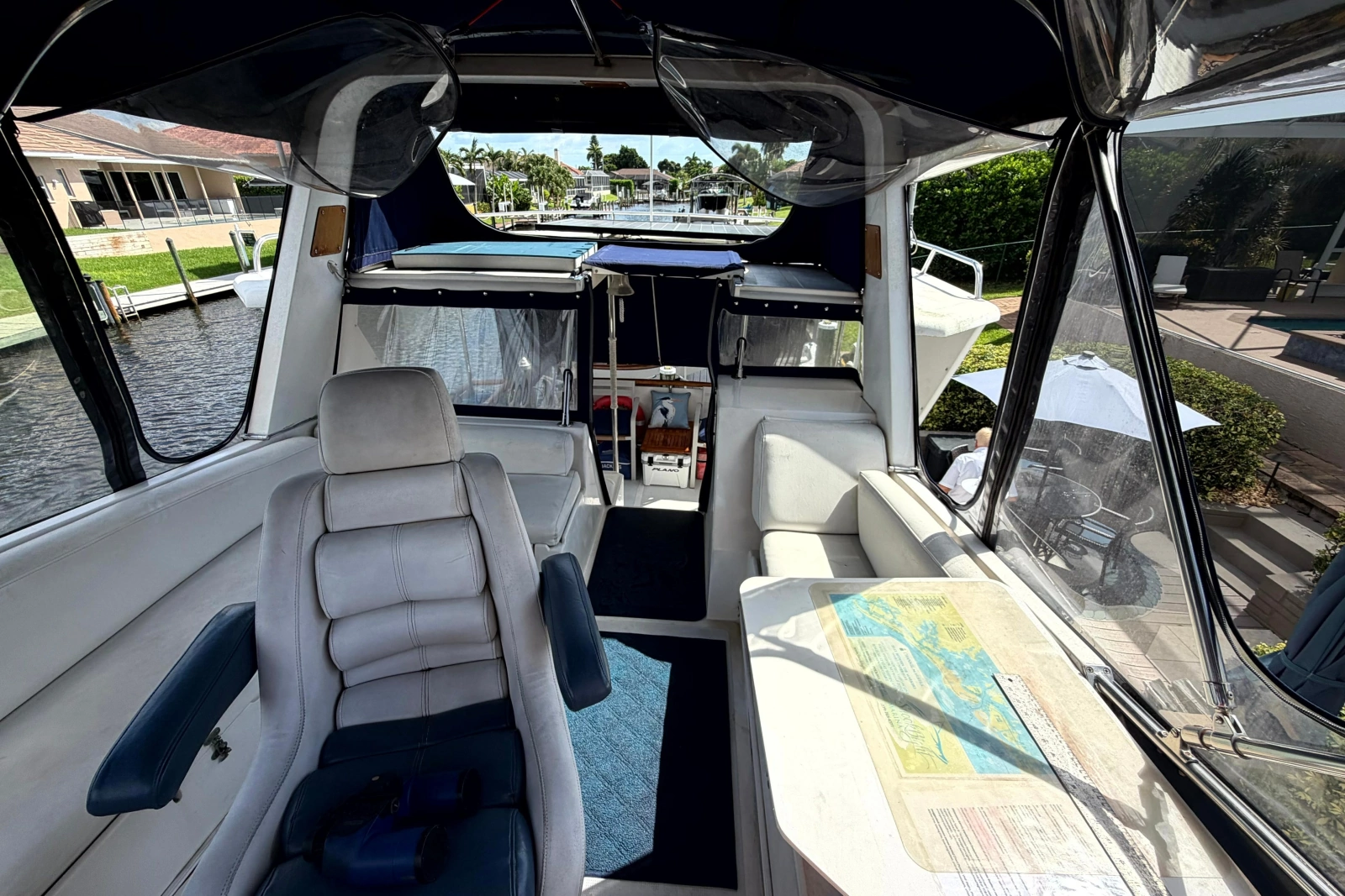 1998 Heritage East 36 Sundeck Trawler