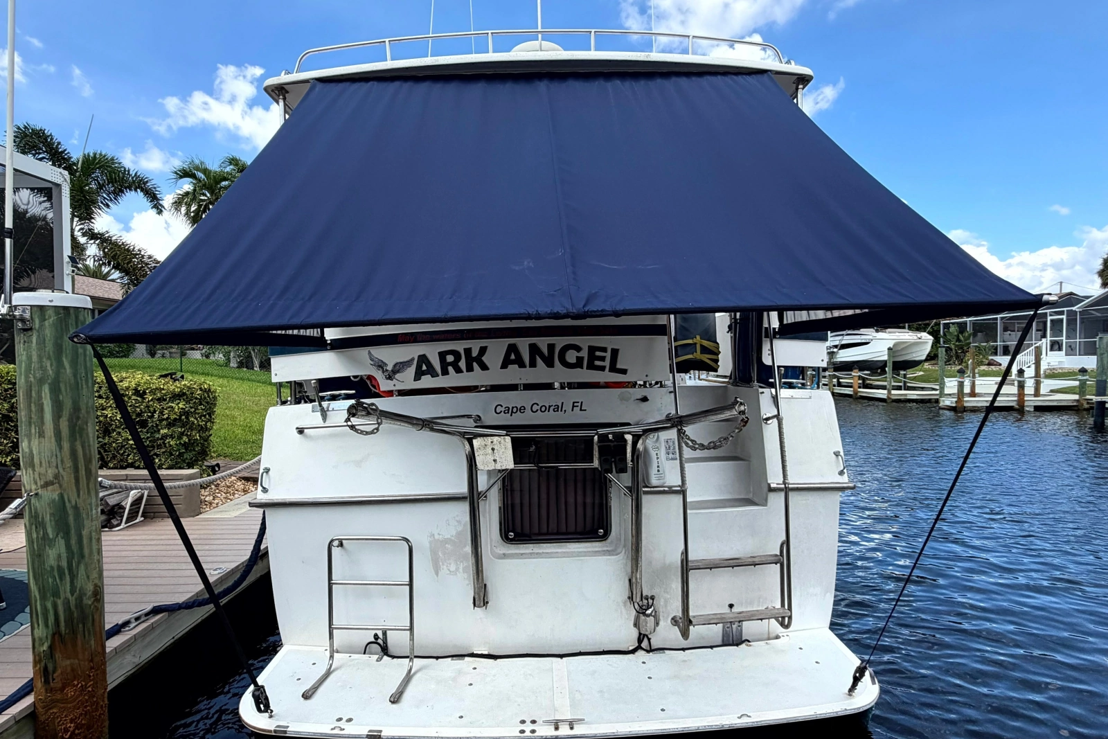 1998 Heritage East 36 Sundeck Trawler