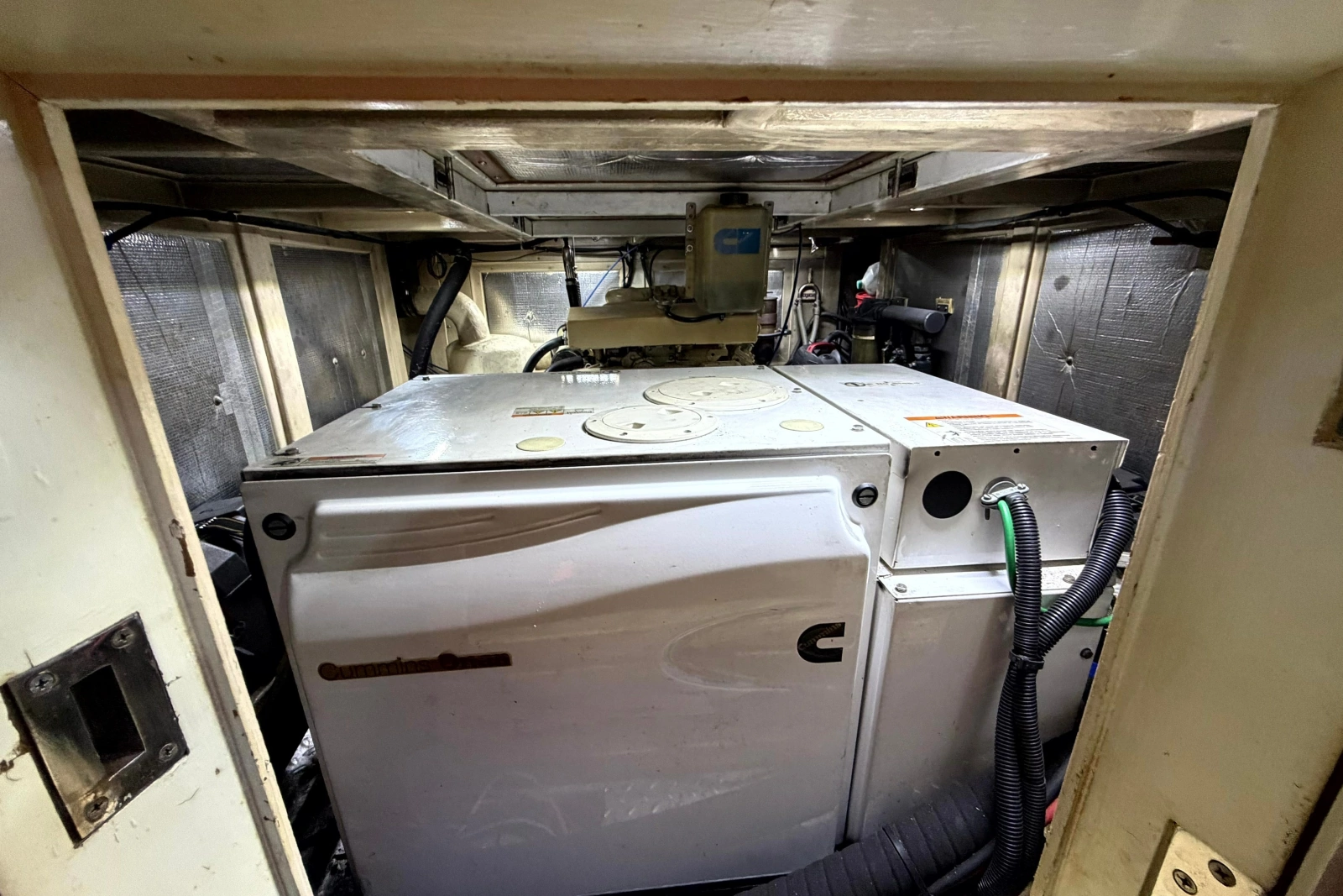 1998 Heritage East 36 Sundeck Trawler