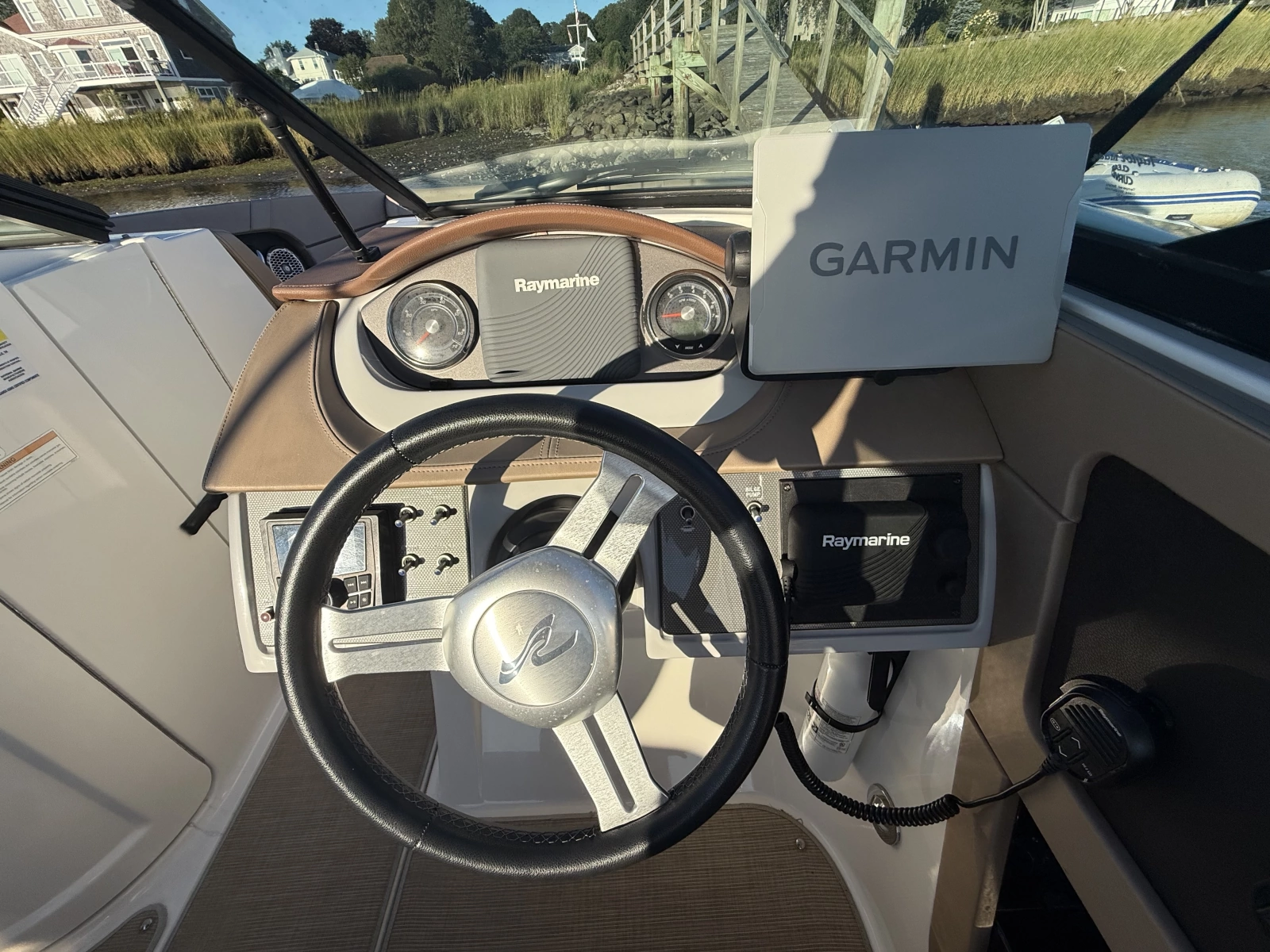 24ft Sea Ray Yacht For Sale