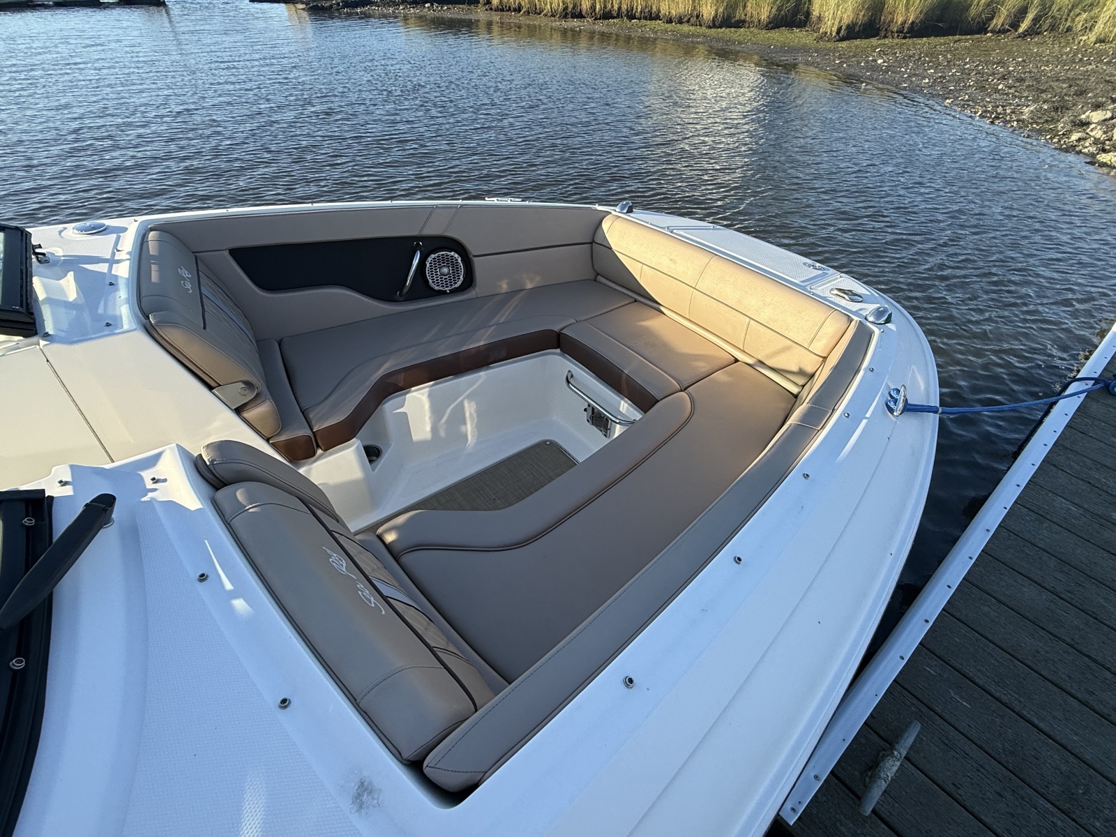 2017 Sea Ray SDX 240