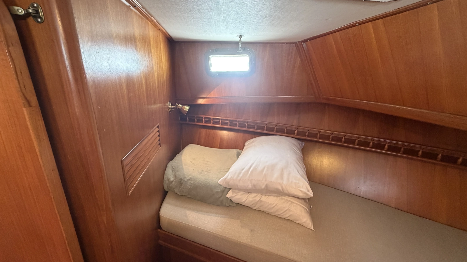 Albin 43