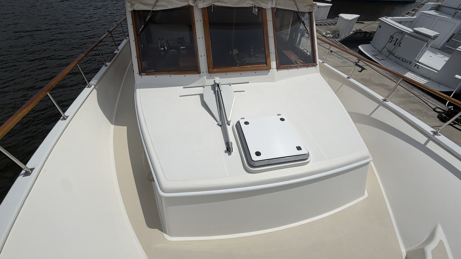 Albin 43