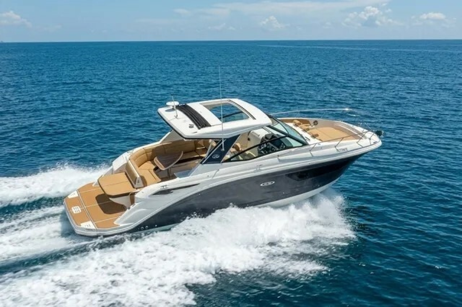 2020 Sea Ray Sundancer 320