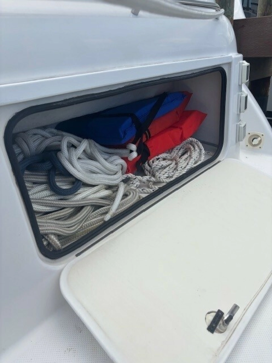 2000 Bayliner 3055 Ciera