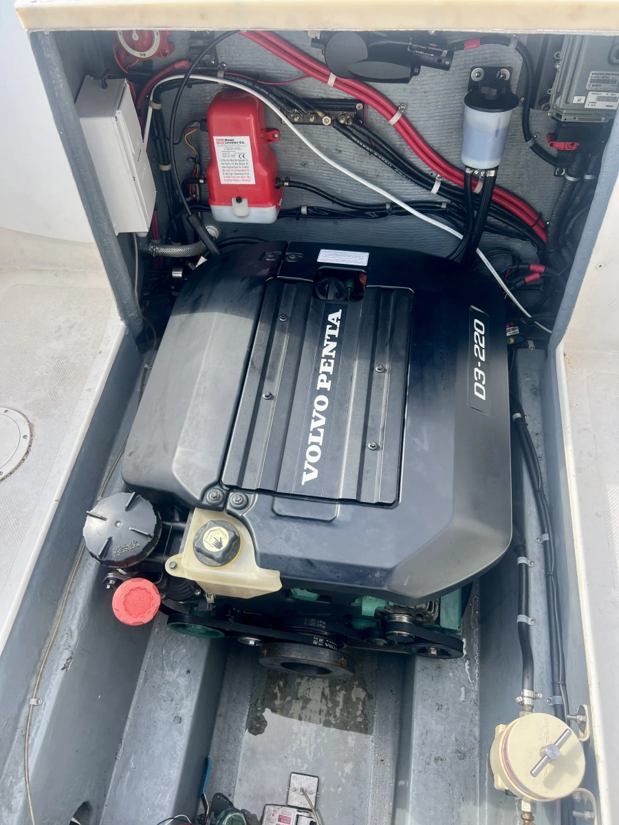 2001 Osprey Pilothouse 26 Fisherman / Canyon Runner