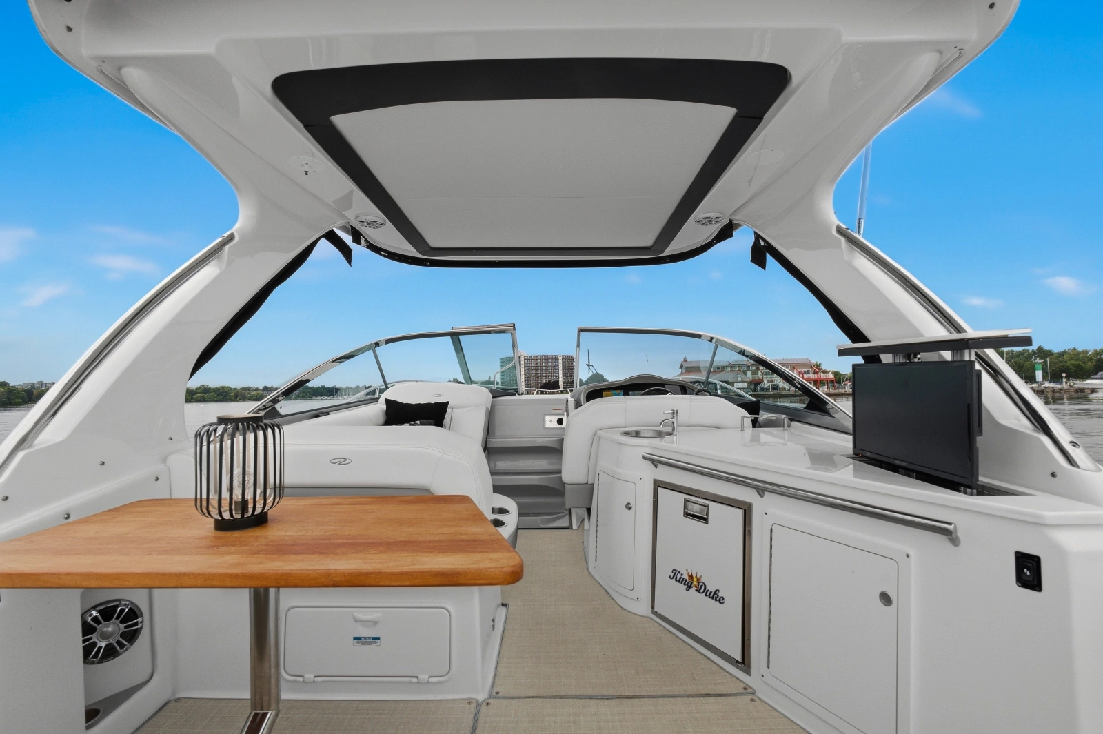 2021 Regal 33 Express