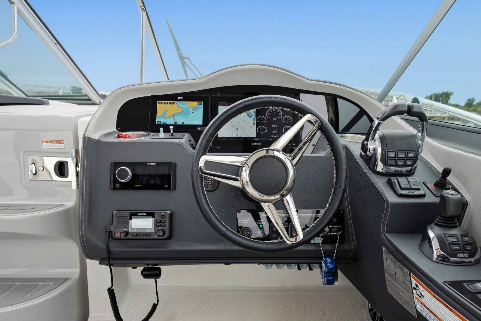2021 Regal 33 Express