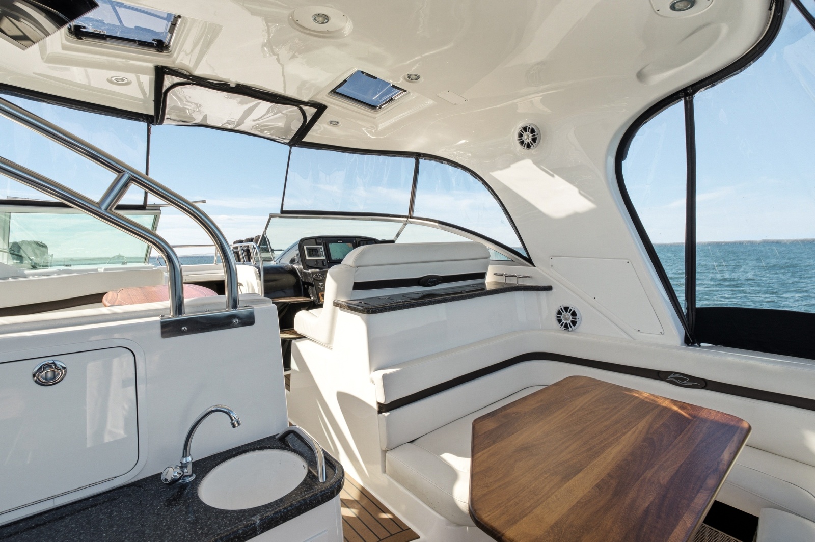 2014 Rinker 400 Express