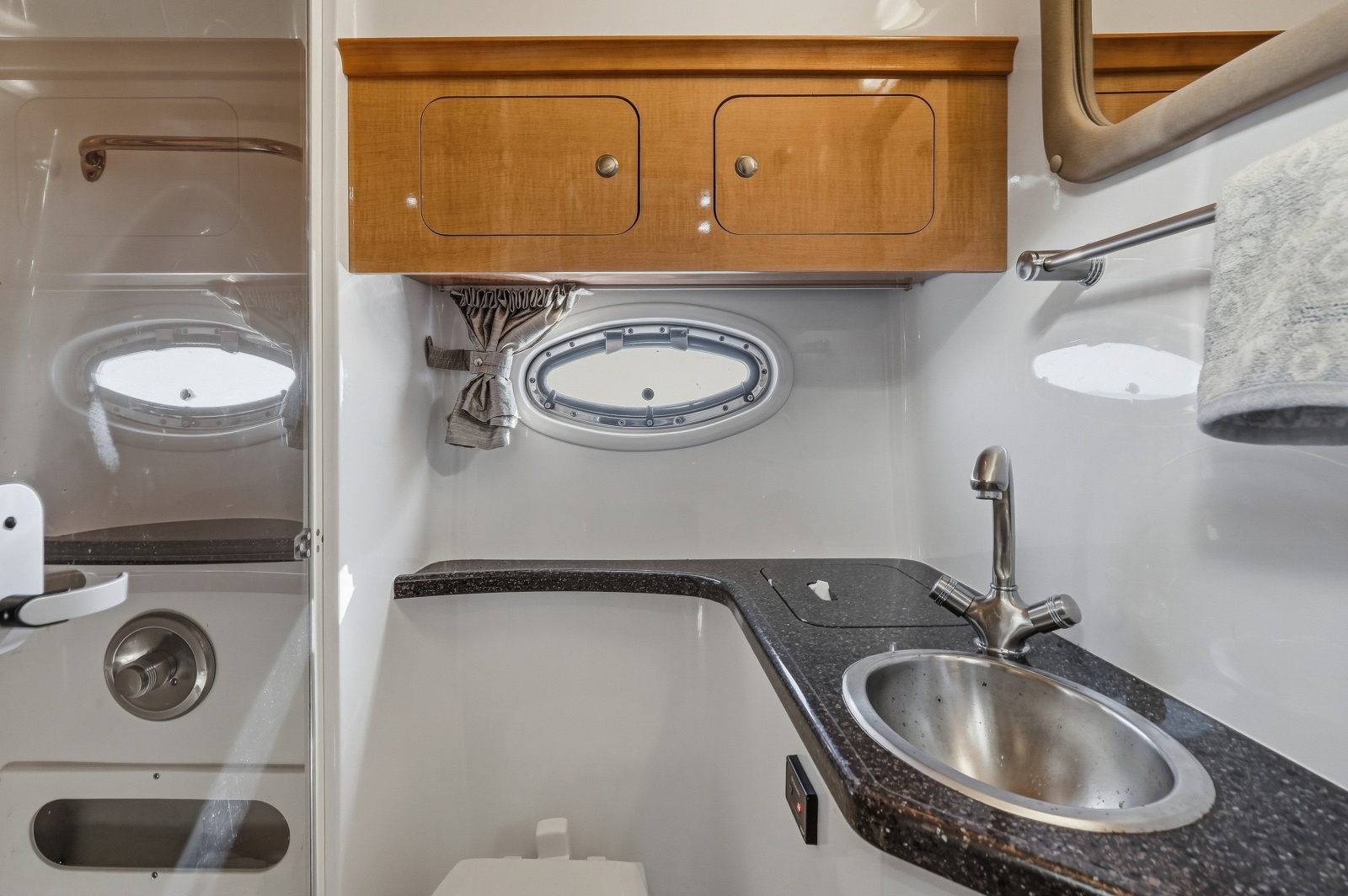 2014 Rinker 400 Express