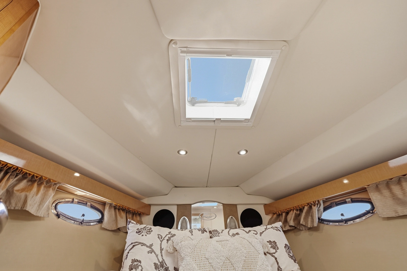 2014 Rinker 400 Express