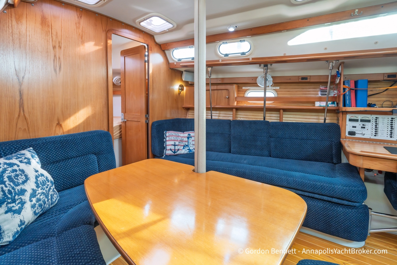 2003 Catalina 380