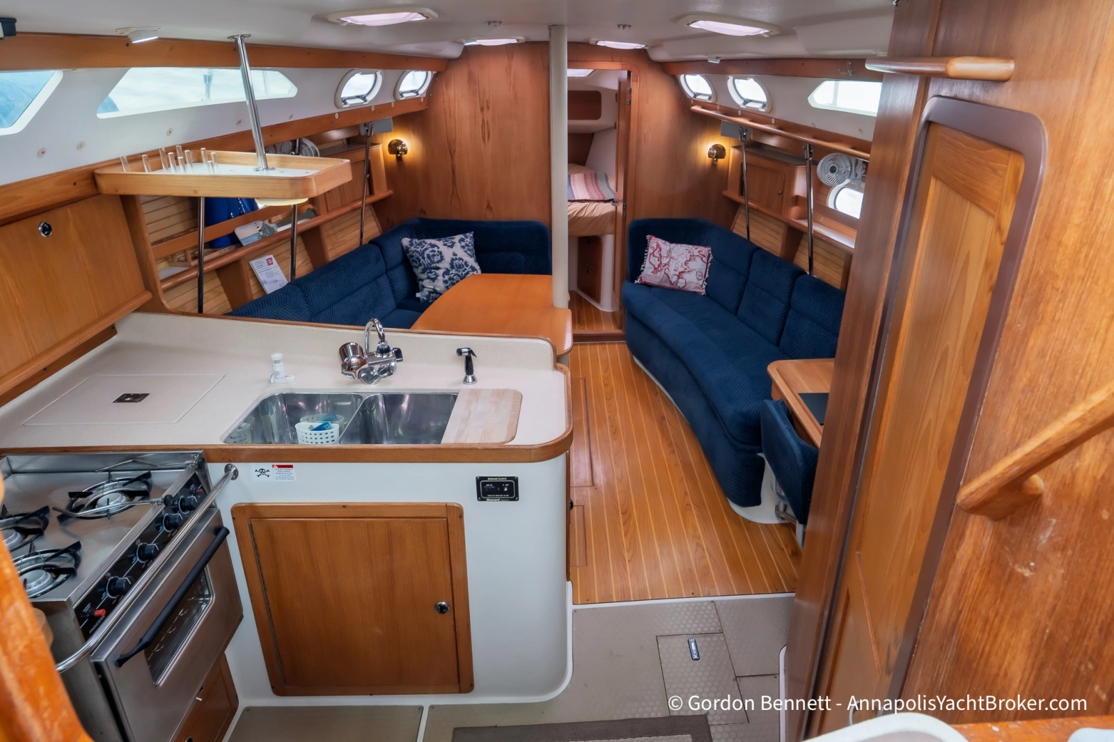 2003 Catalina 380