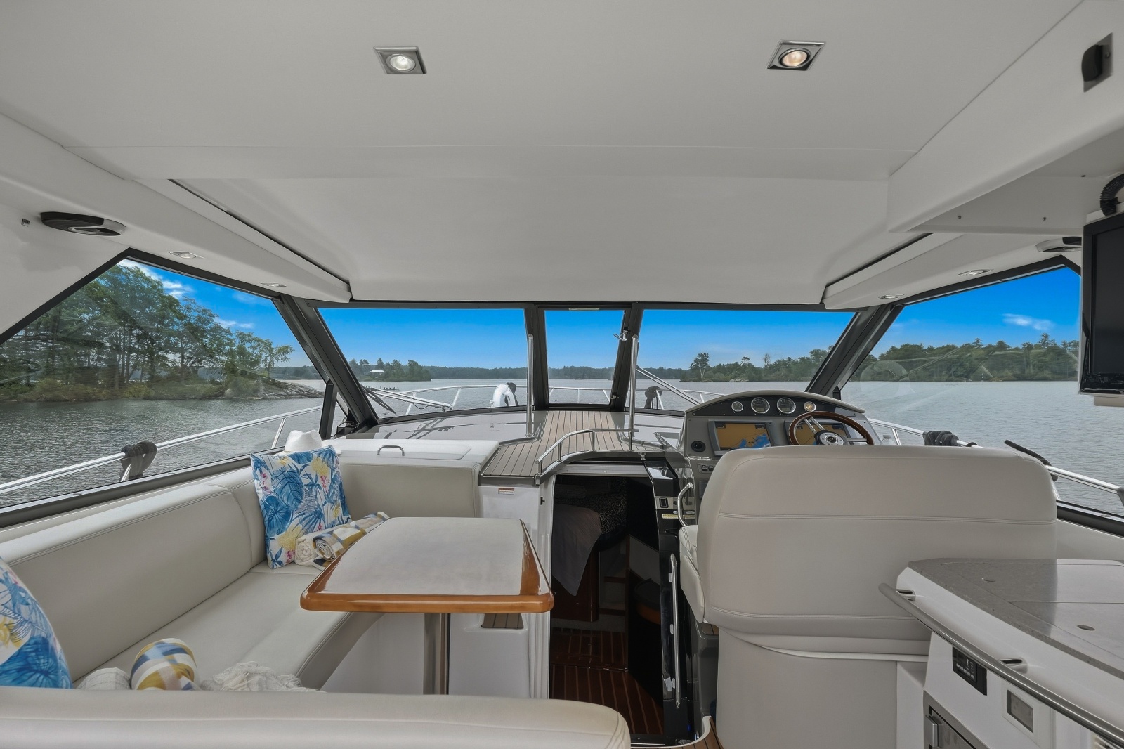 2011 Regal 46 Sports Coupe
