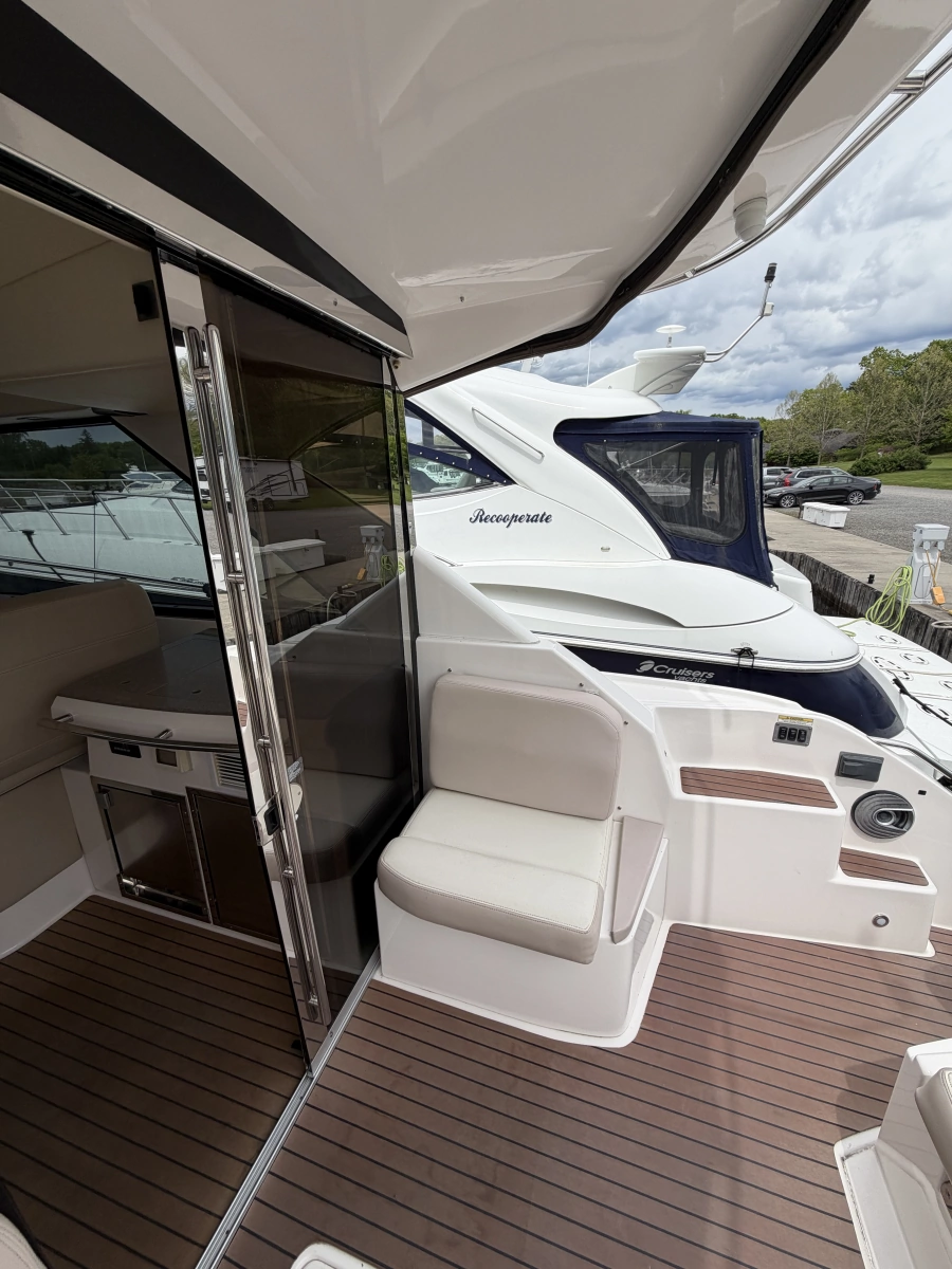 2011 Regal 46 Sports Coupe