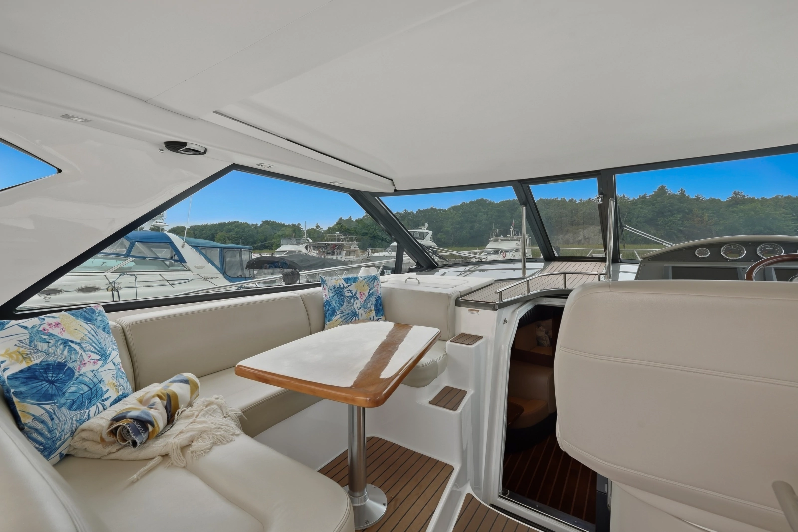 2011 Regal 46 Sports Coupe