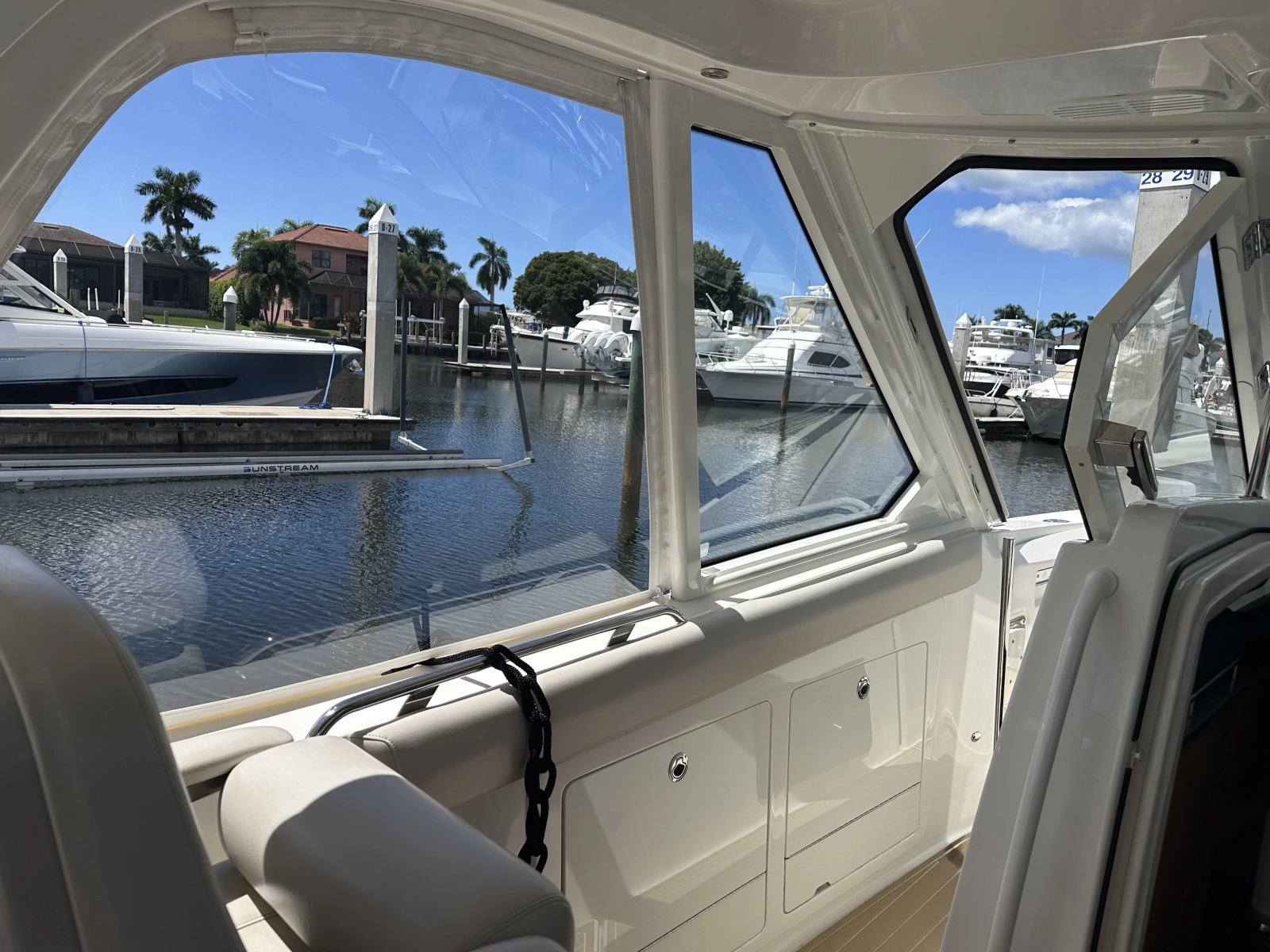38ft Boston Whaler Yacht For Sale
