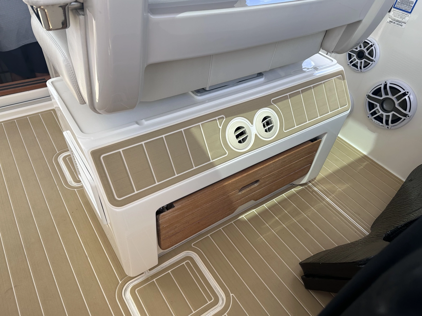 38ft Boston Whaler Yacht For Sale