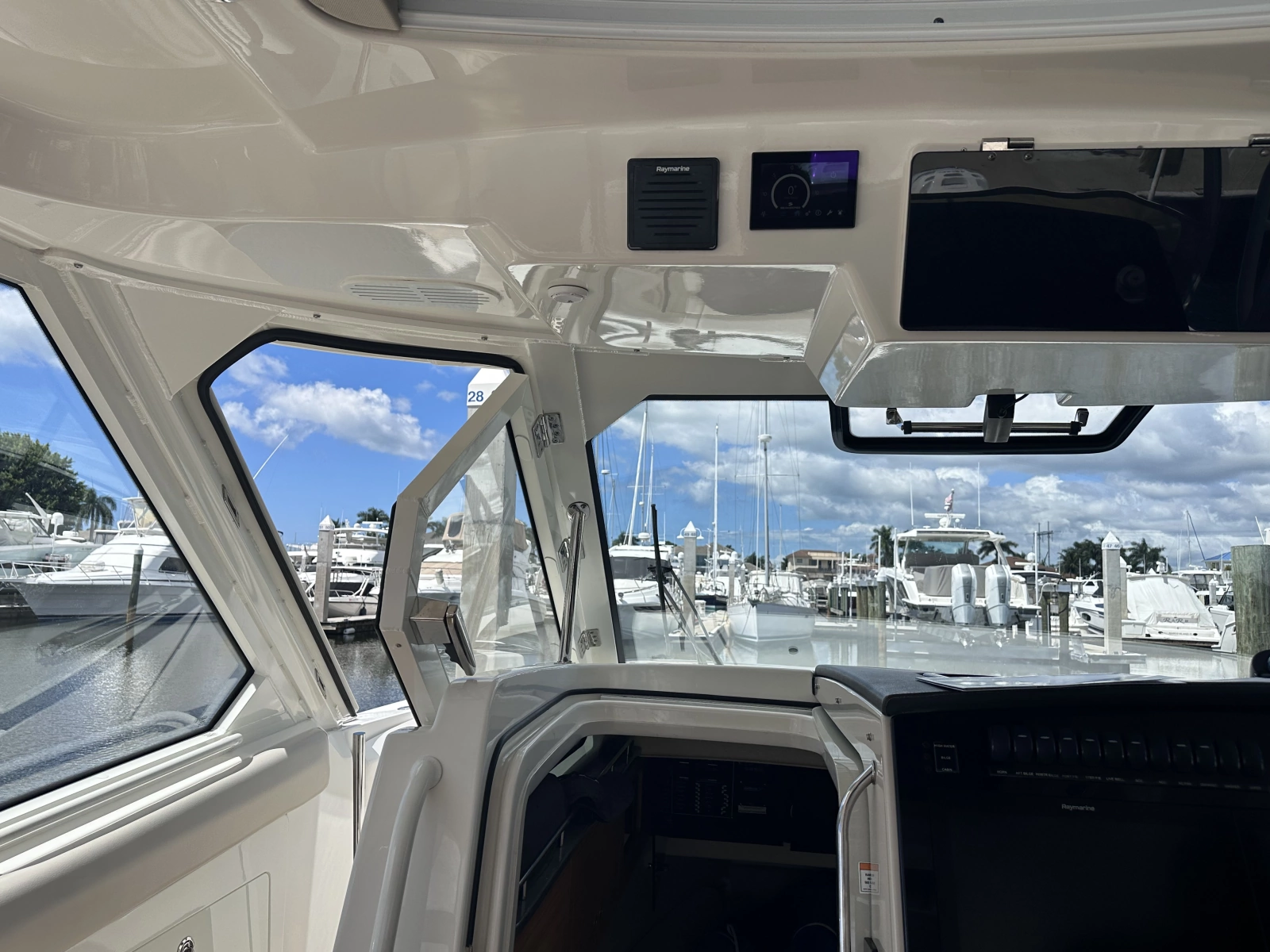 38ft Boston Whaler Yacht For Sale