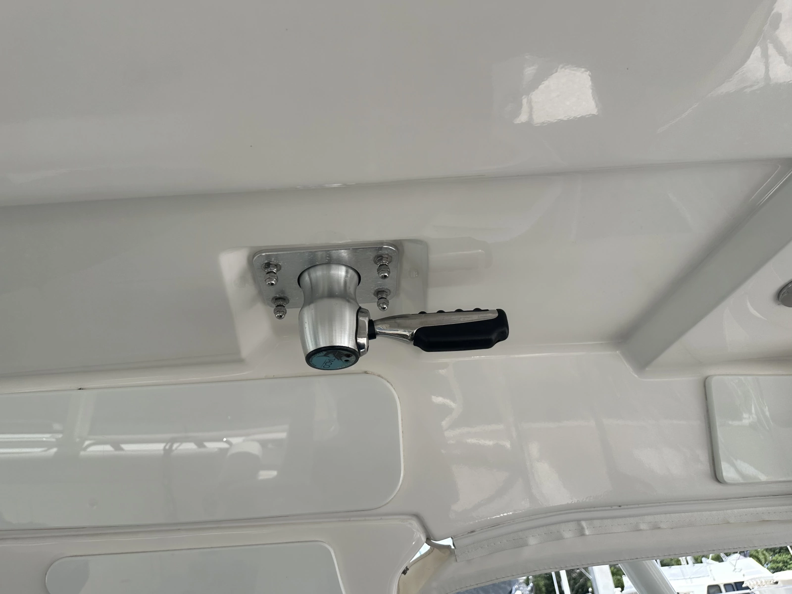 38ft Boston Whaler Yacht For Sale