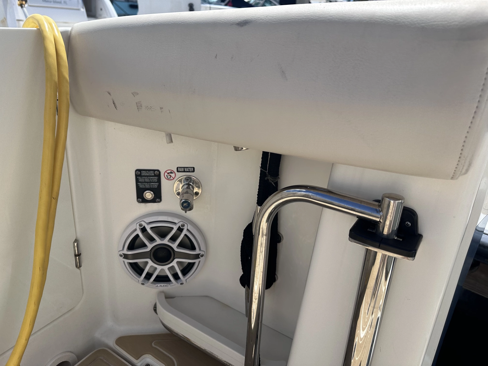 38ft Boston Whaler Yacht For Sale
