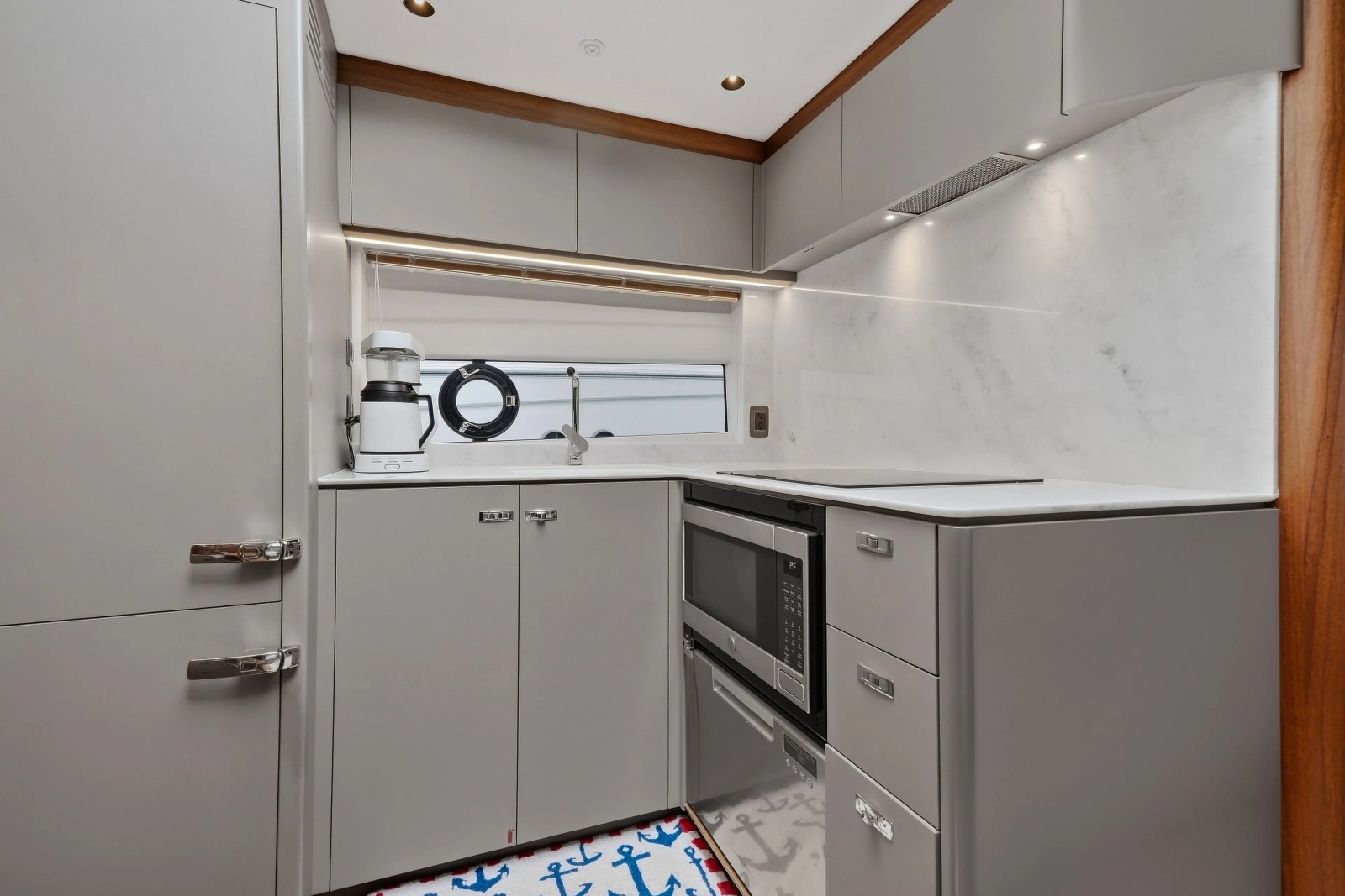 2023 Princess V50 Deck Saloon