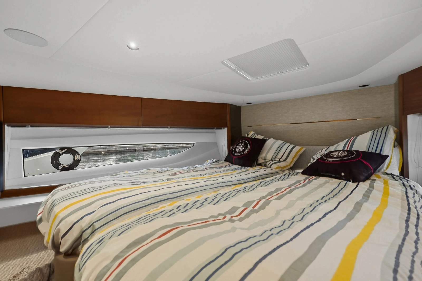 2023 Princess V50 Deck Saloon