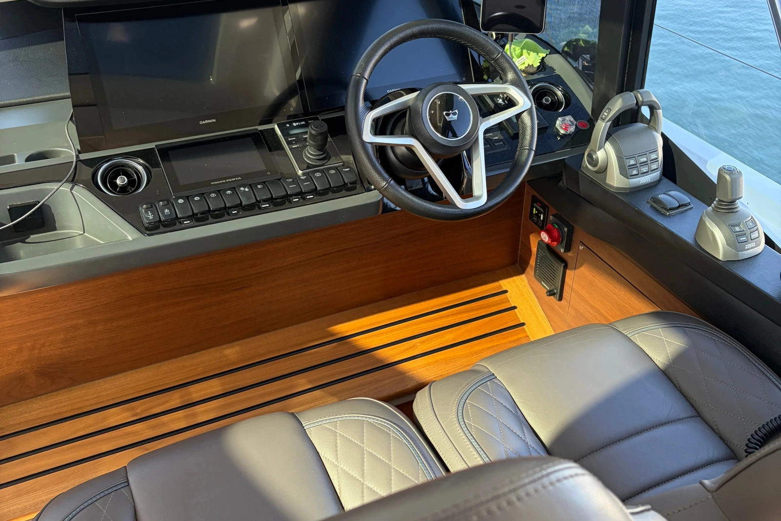 2023 Princess V50 Deck Saloon