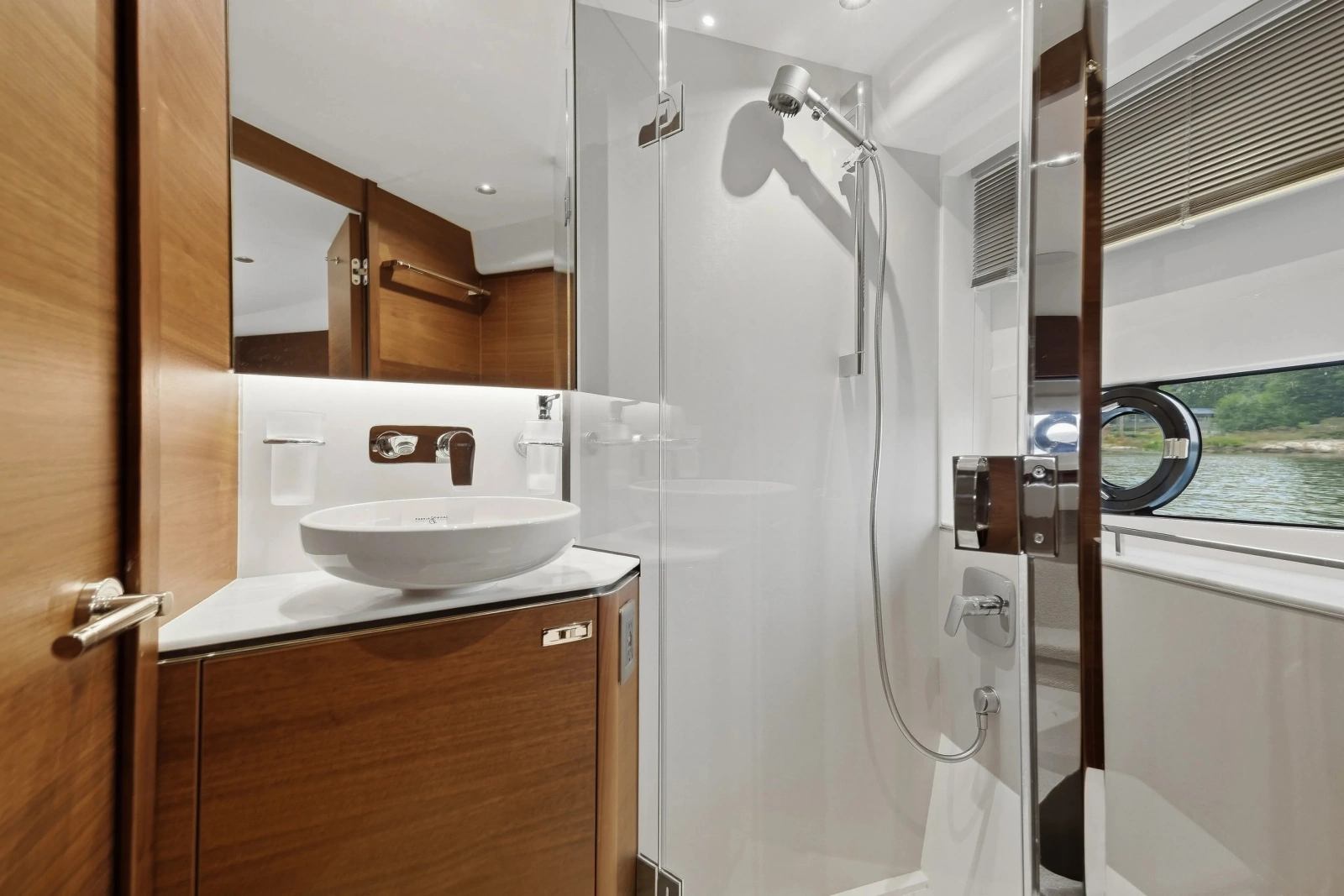 2023 Princess V50 Deck Saloon