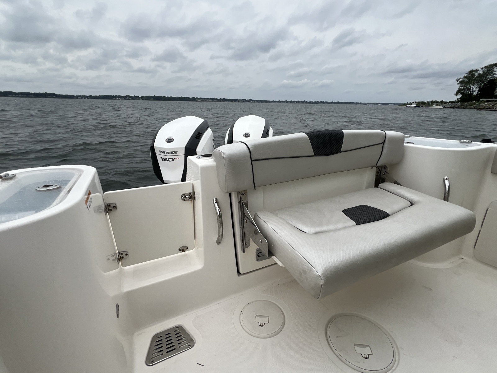 2019 Wellcraft 262 Fisherman