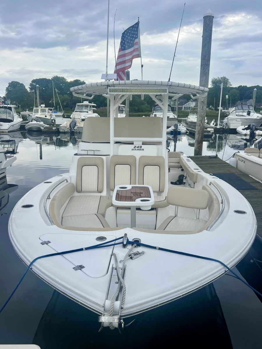 2018 Sea Fox 249 Avenger