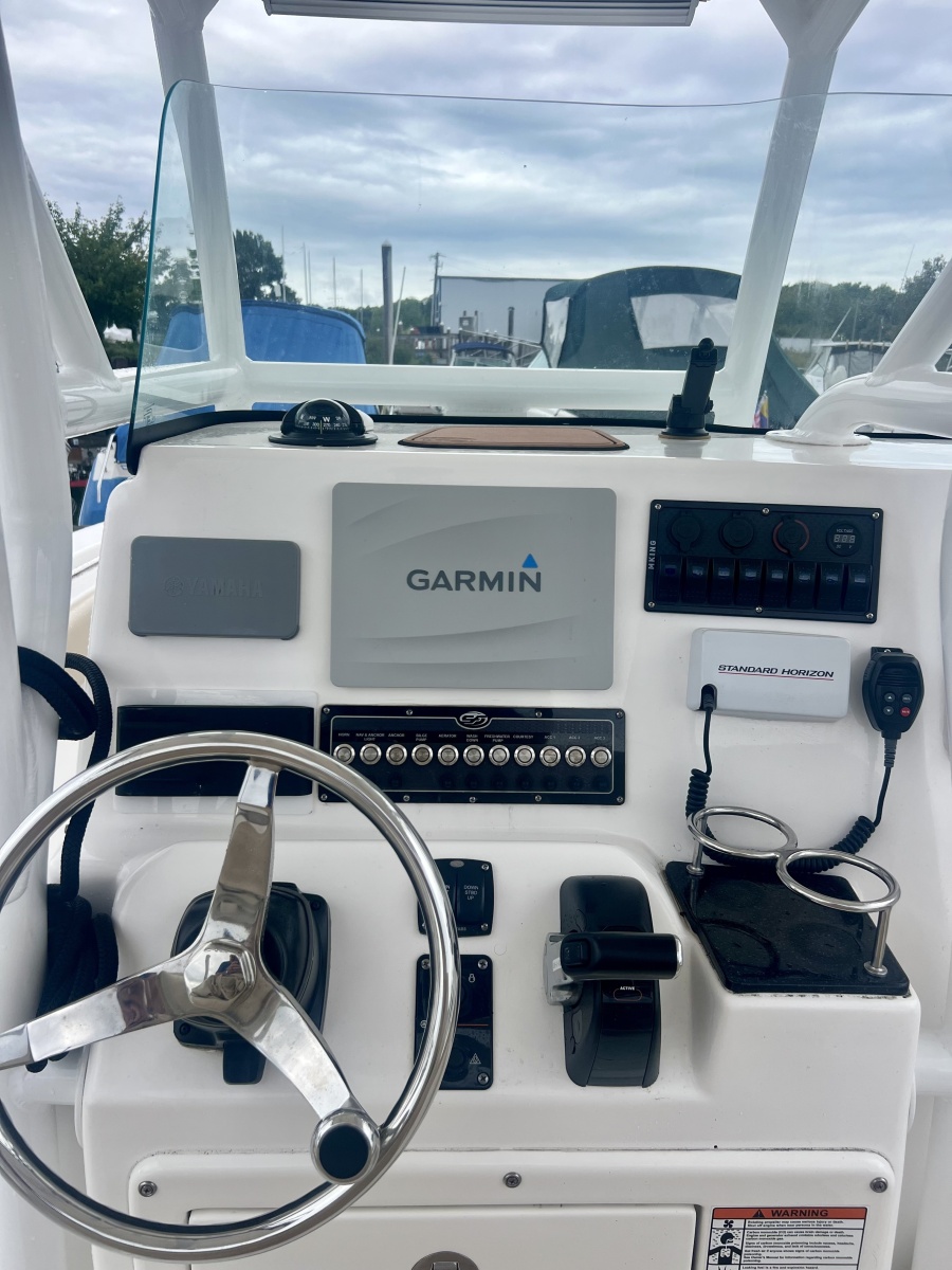 2018 Sea Fox 249 Avenger