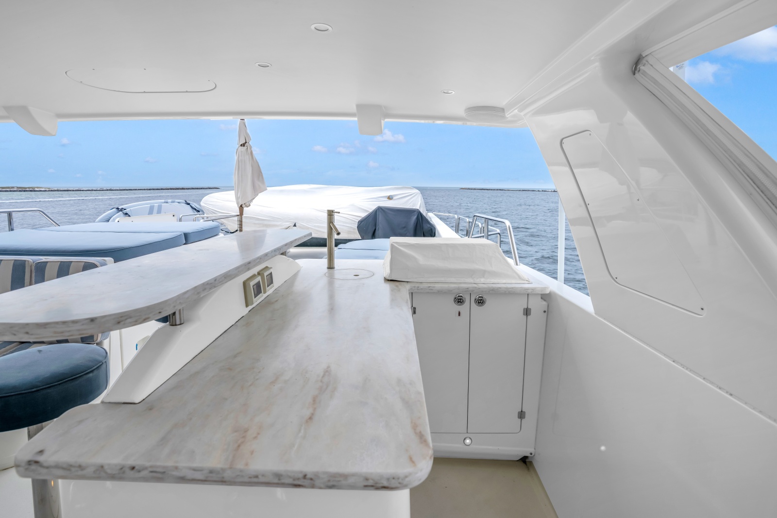 85 Pacific Mariner CABANA