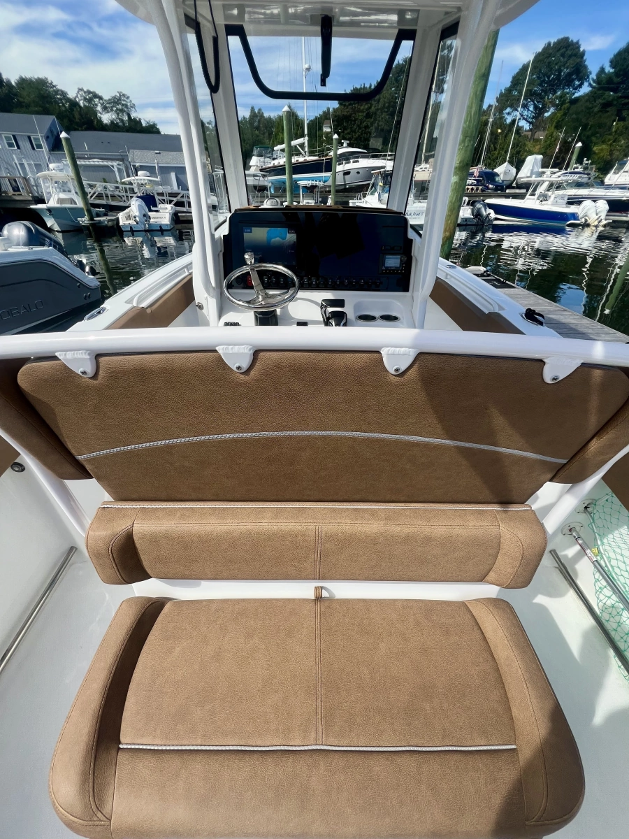 2024 Sea Hunt Ultra 255 SE
