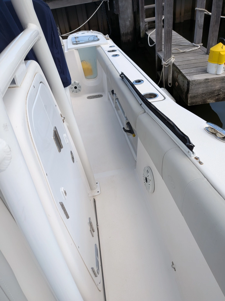 2020 Sea Fox 248 Commander