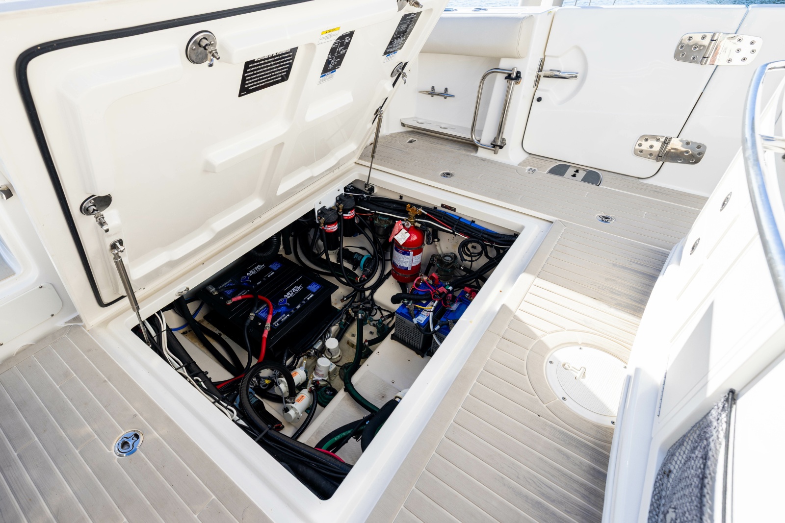 2017 Boston Whaler 370 Outrage