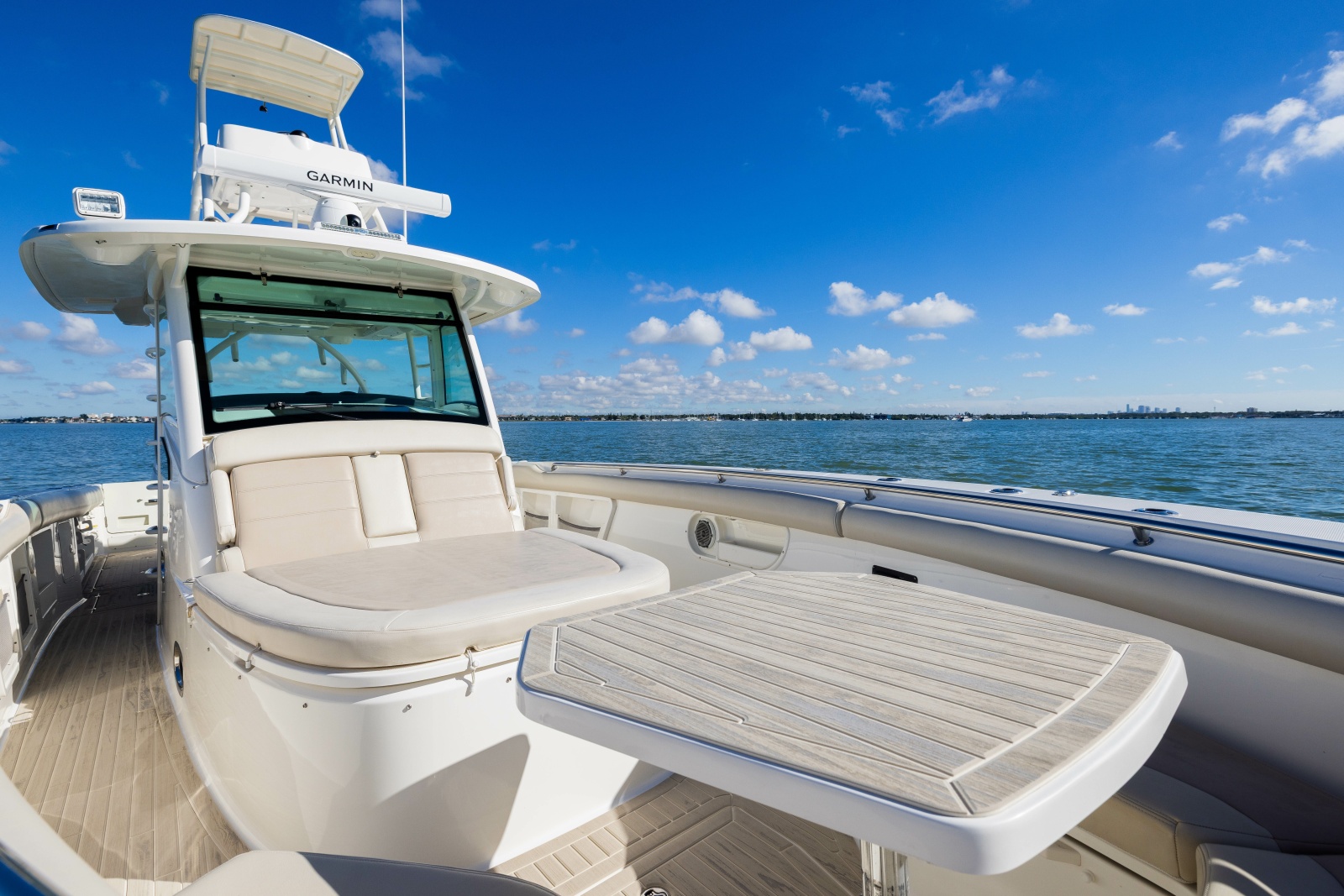 2017 Boston Whaler 370 Outrage