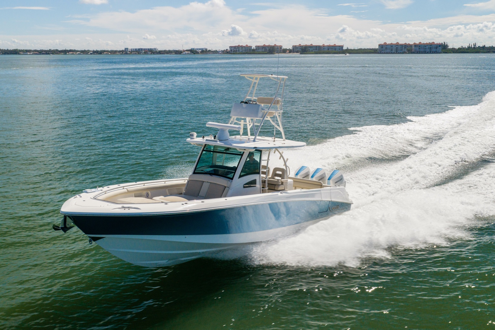 2017 Boston Whaler 370 Outrage