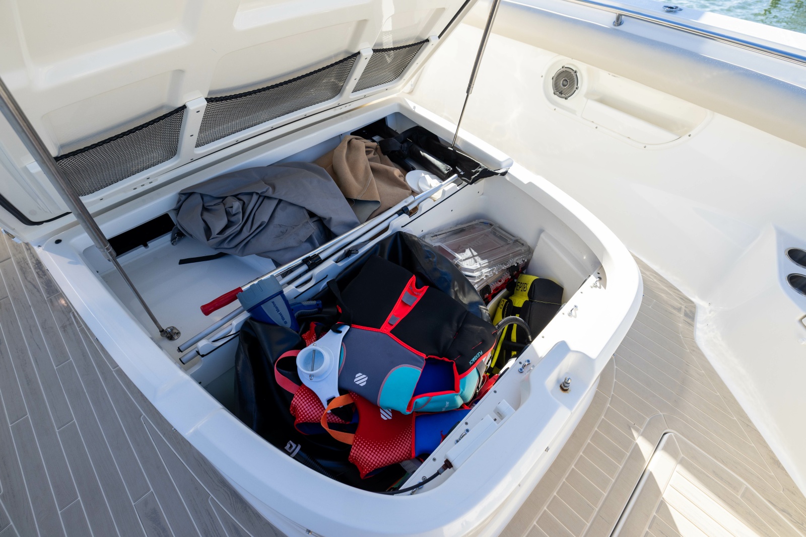 2017 Boston Whaler 370 Outrage