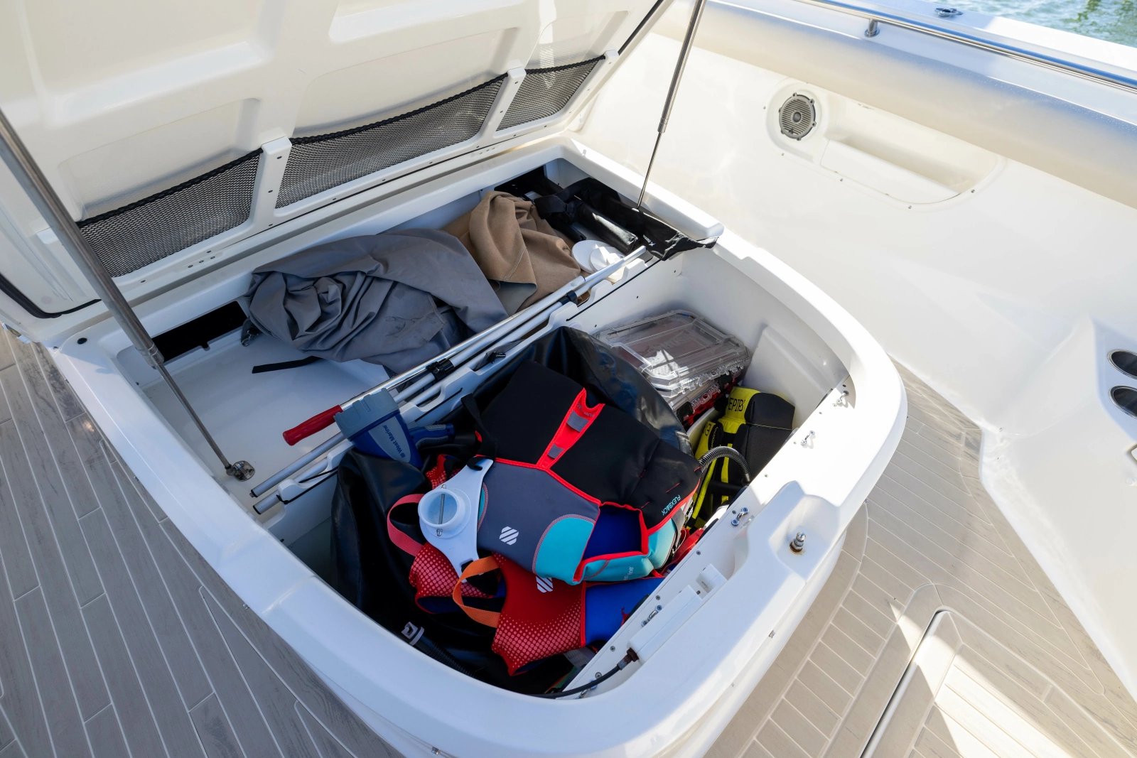 2017 Boston Whaler 370 Outrage