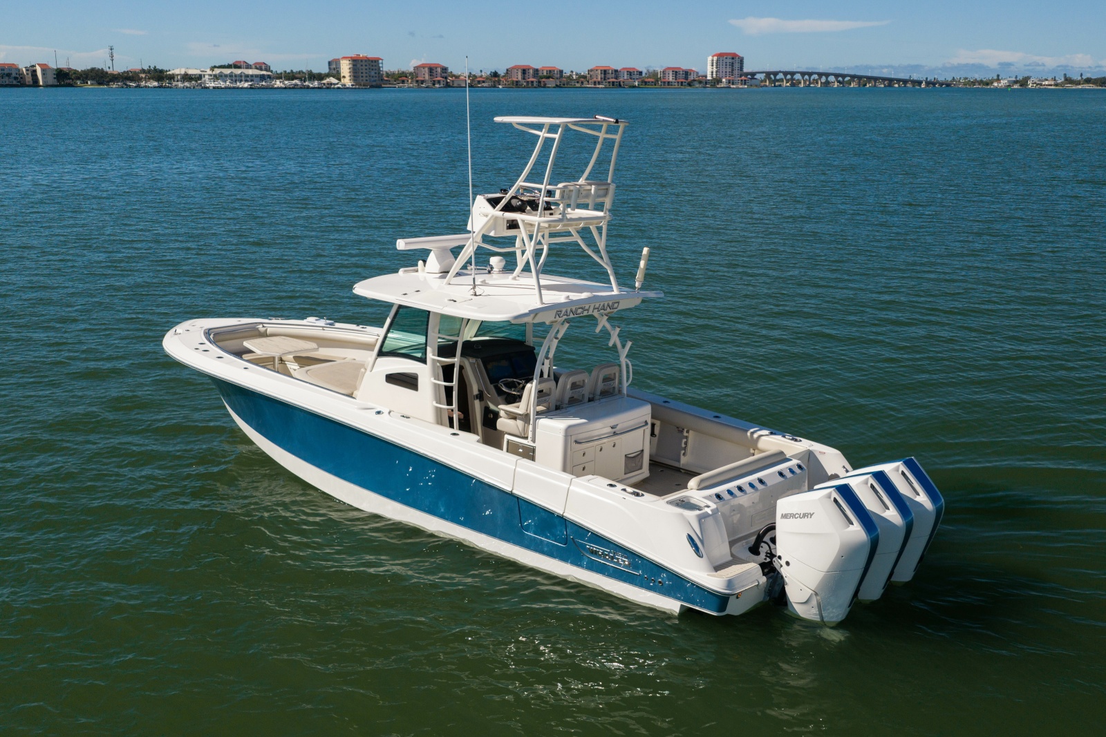 2017 Boston Whaler 370 Outrage