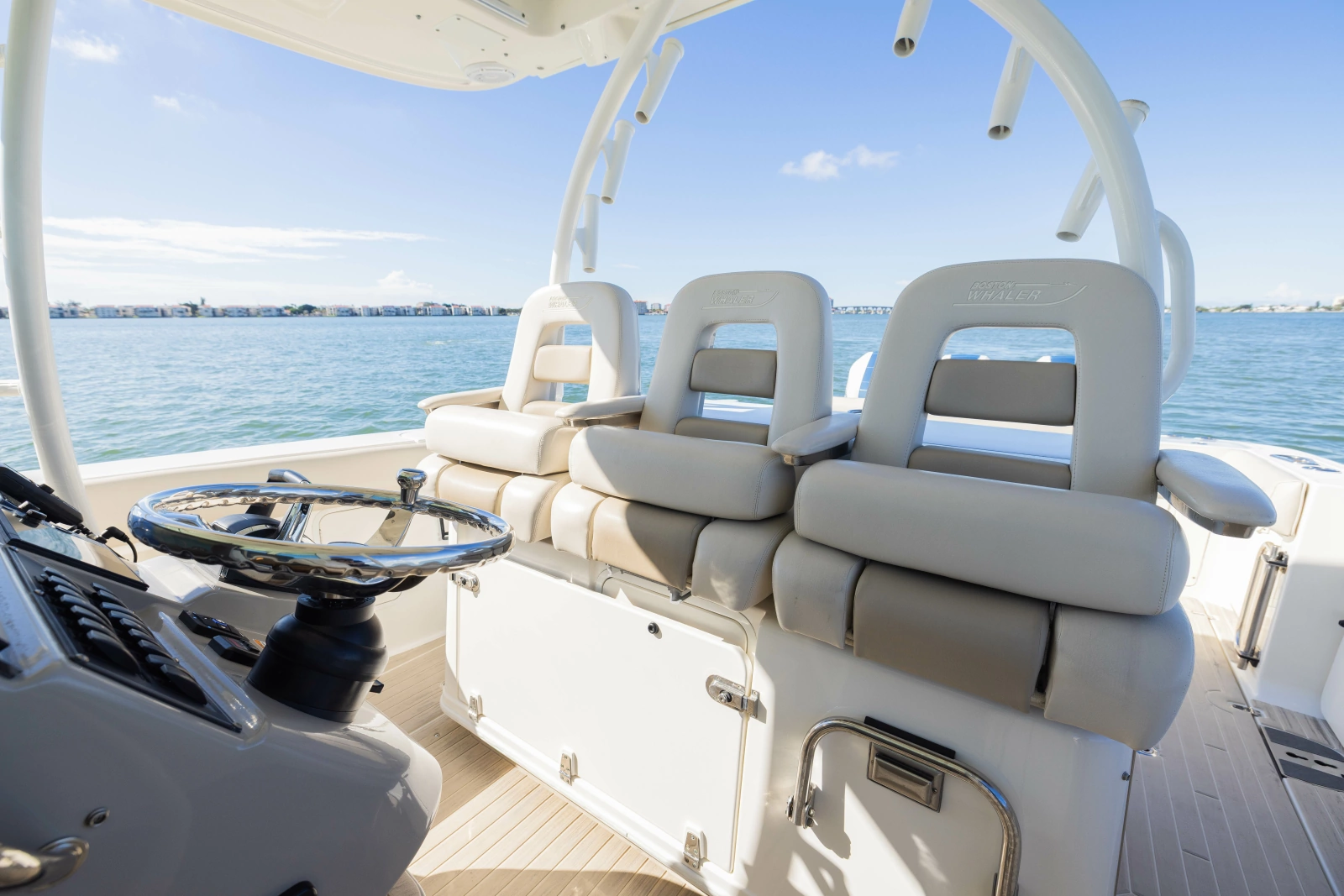 2017 Boston Whaler 370 Outrage