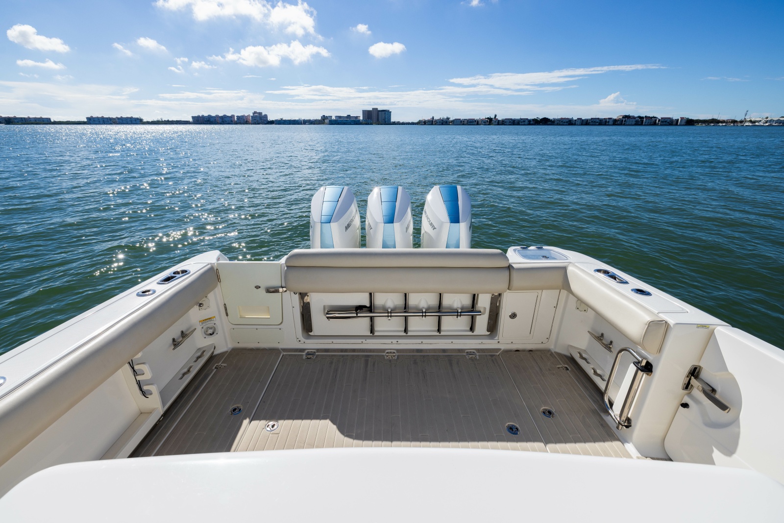 2017 Boston Whaler 370 Outrage